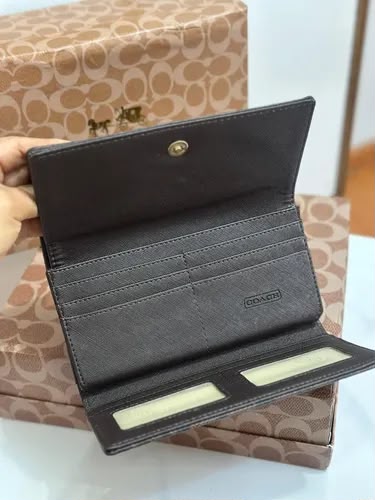 banded wallets