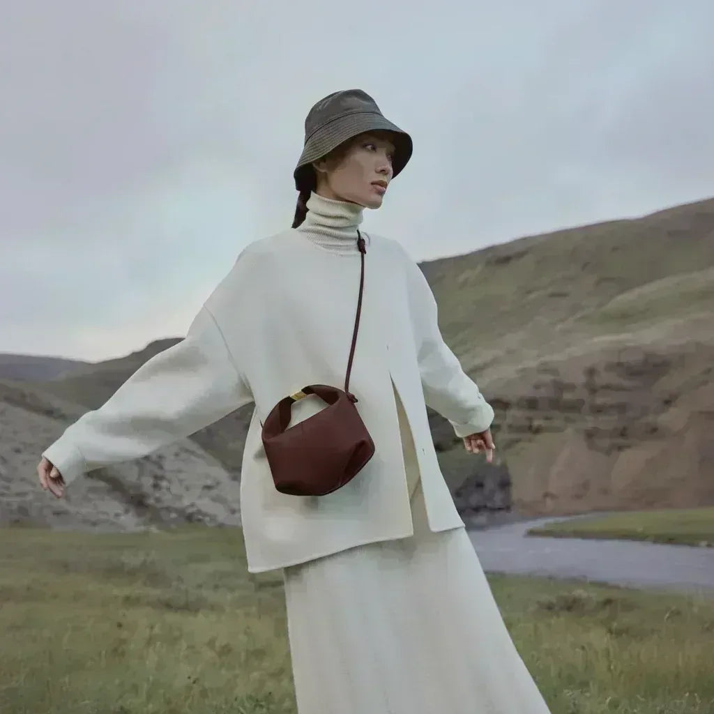 The Sculpted Curve - Bagsberry.pk