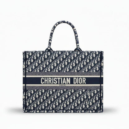 Elara Tote - Bagsberry.pk