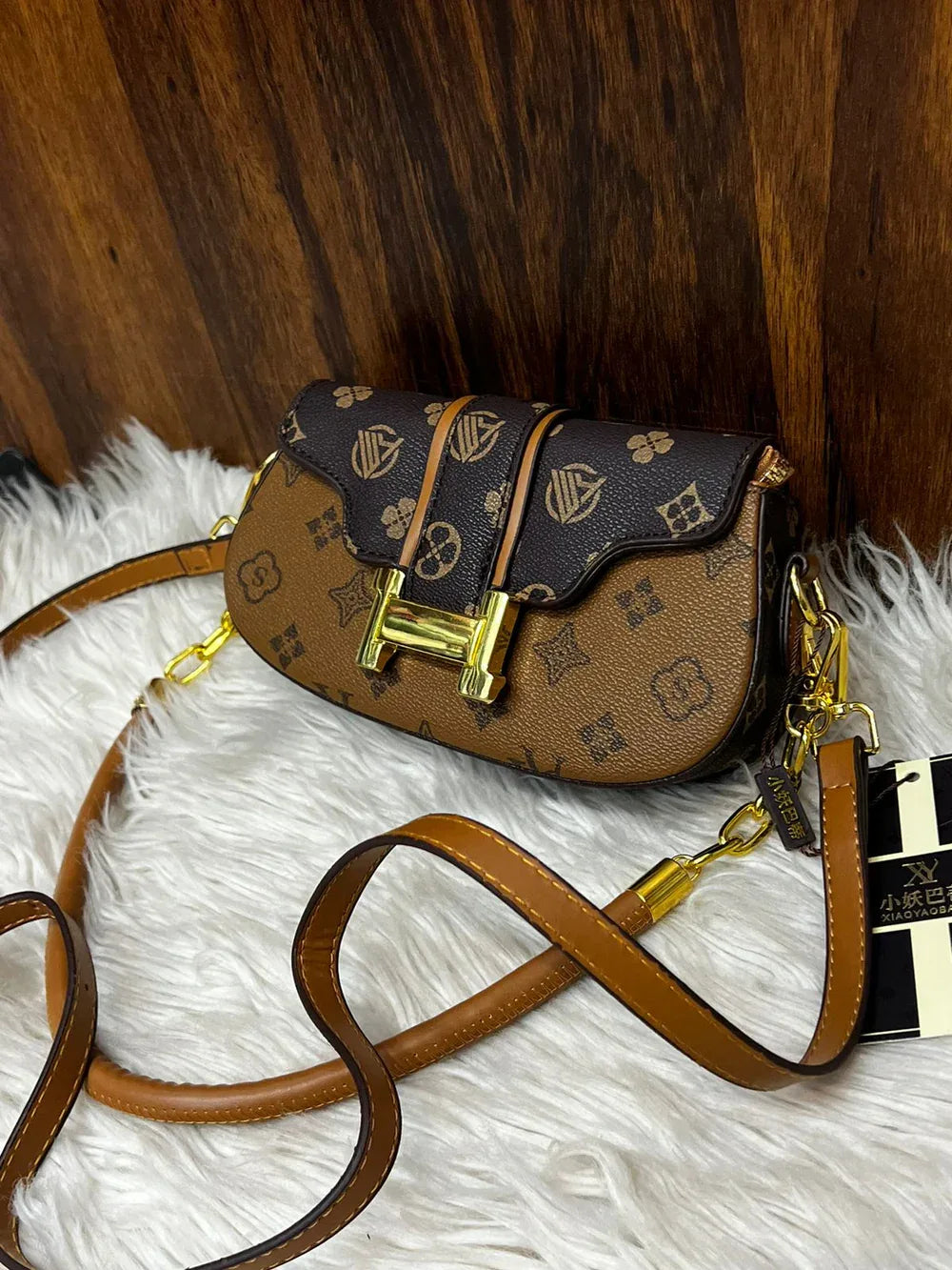 Victoria - Bagsberry.pk