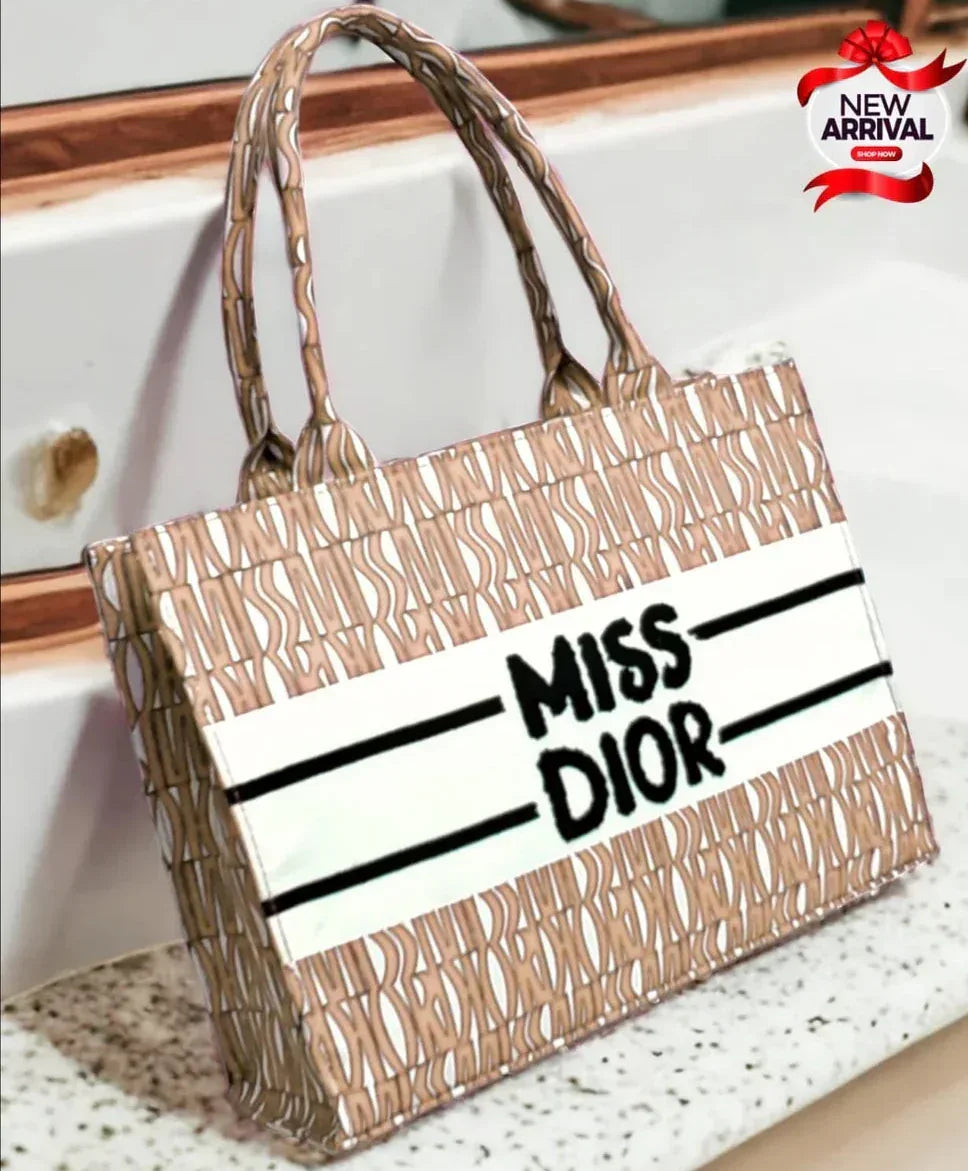 Miss Dlor Tote - Bagsberry.pk