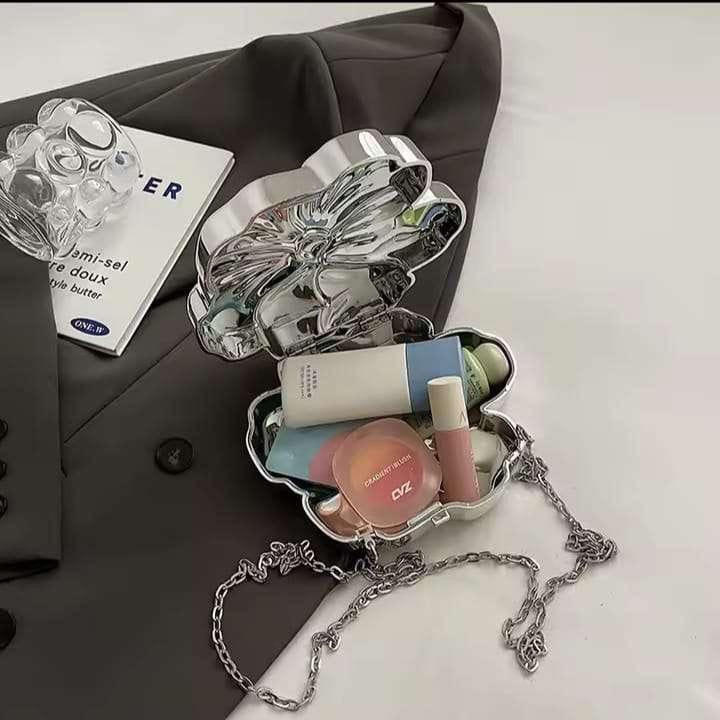 Metallic Flower Bag - Bagsberry.pk
