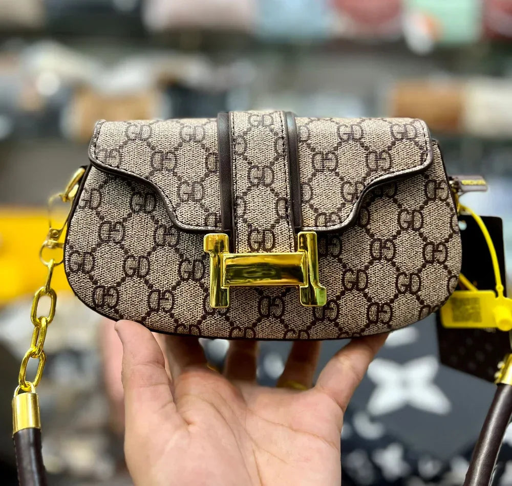 Victoria - Bagsberry.pk