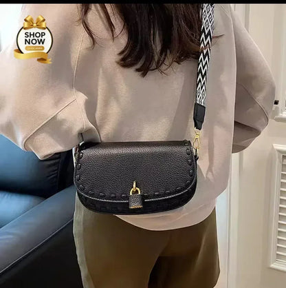 Cambria Crossbody - Bagsberry.pk