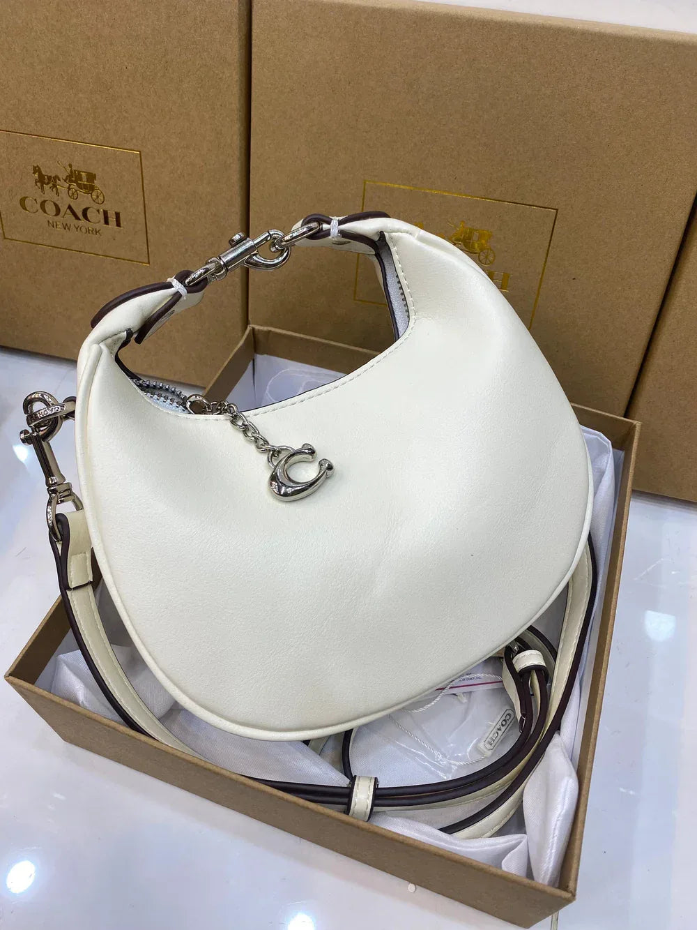 Jonie Crossbody - Bagsberry.pk