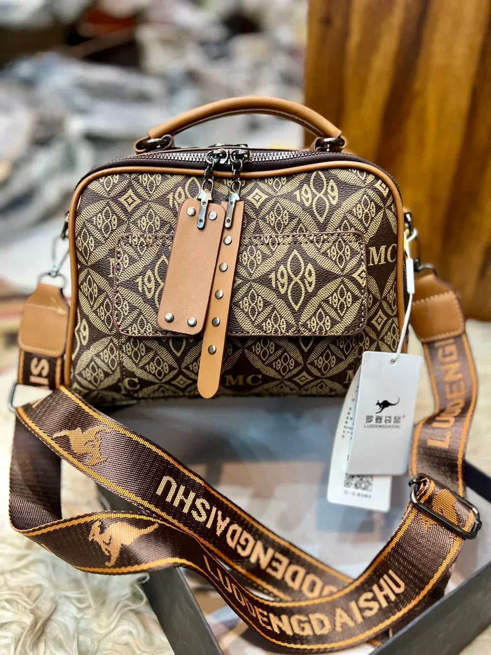 Classic Carry - Bagsberry.pk