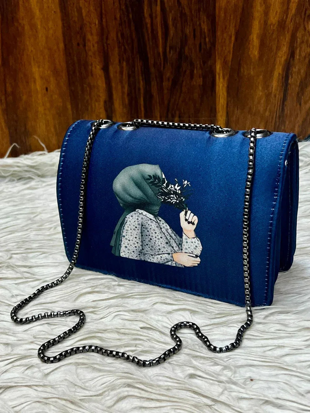 Trendy Chain crossbody - Bagsberry.pk