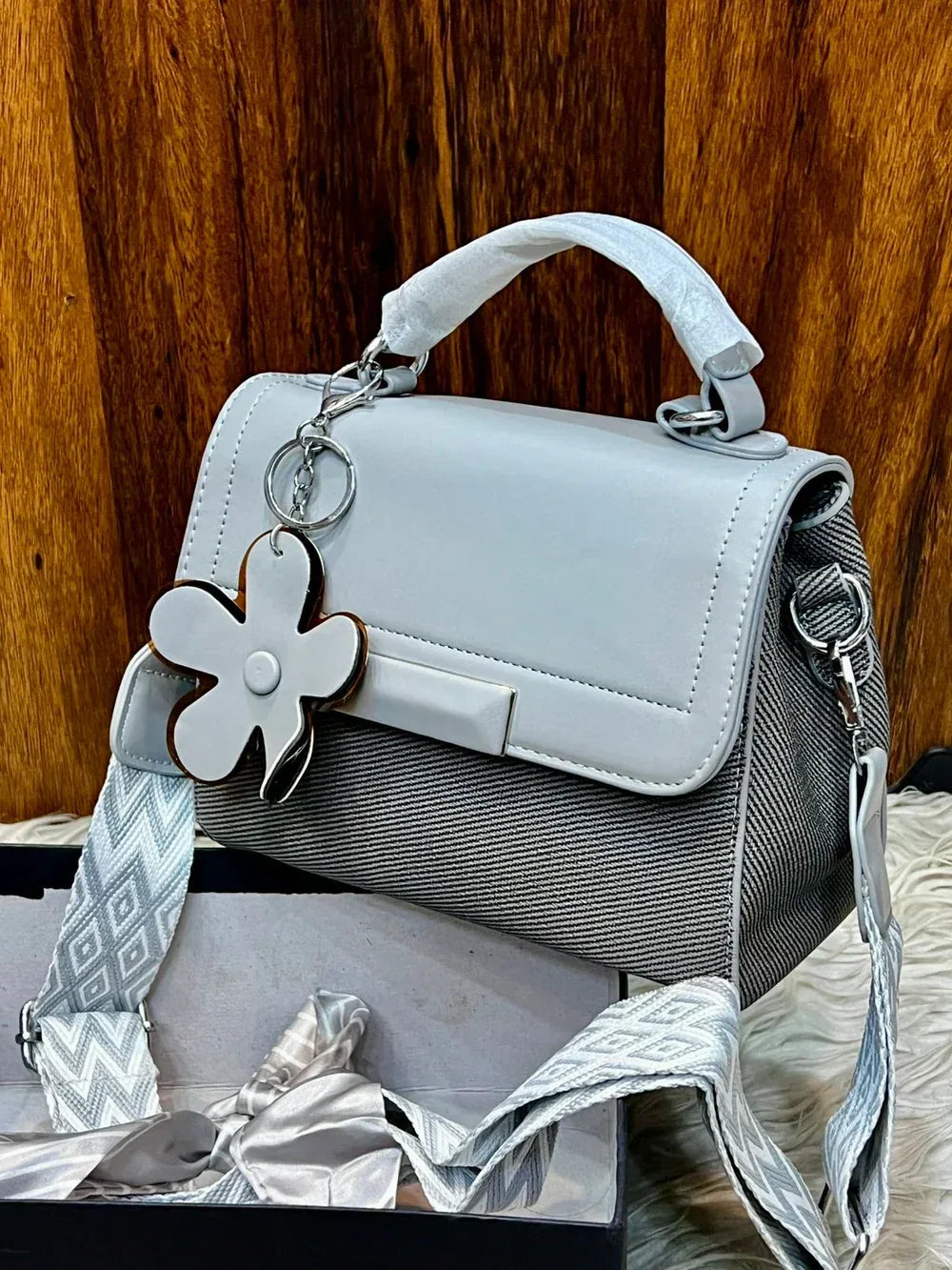 Dusk crossbody - Bagsberry.pk