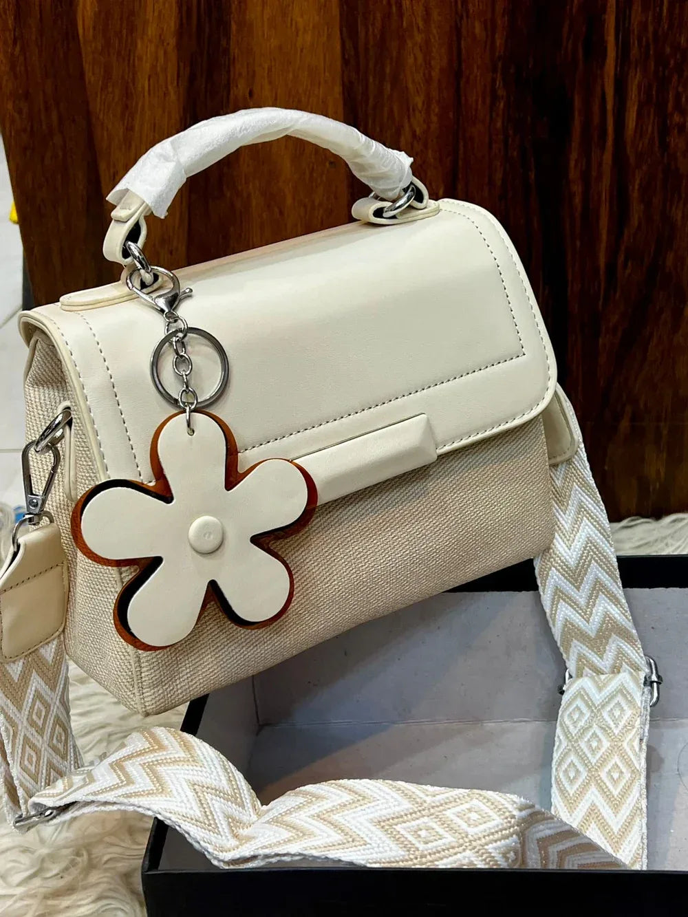 Dusk crossbody - Bagsberry.pk