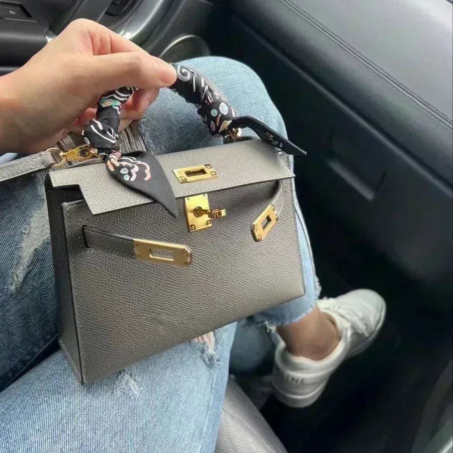 Royal handbag - Bagsberry.pk