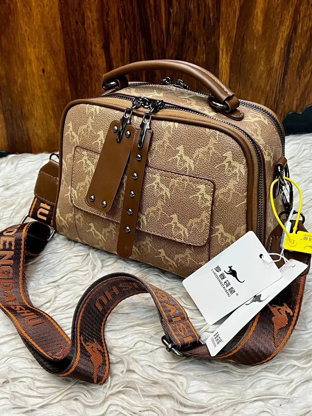 Classic Carry - Bagsberry.pk