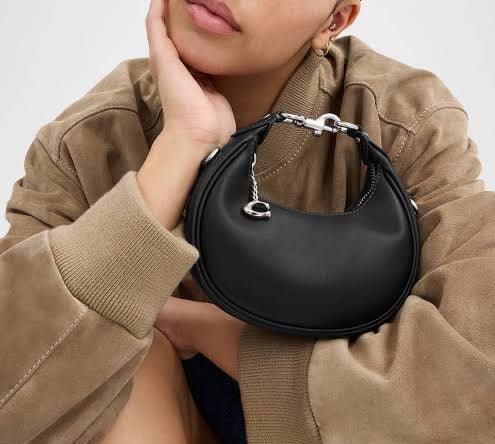 Jonie Crossbody - Bagsberry.pk