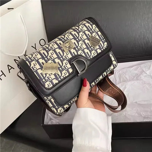 Dor crossbody - Bagsberry.pk