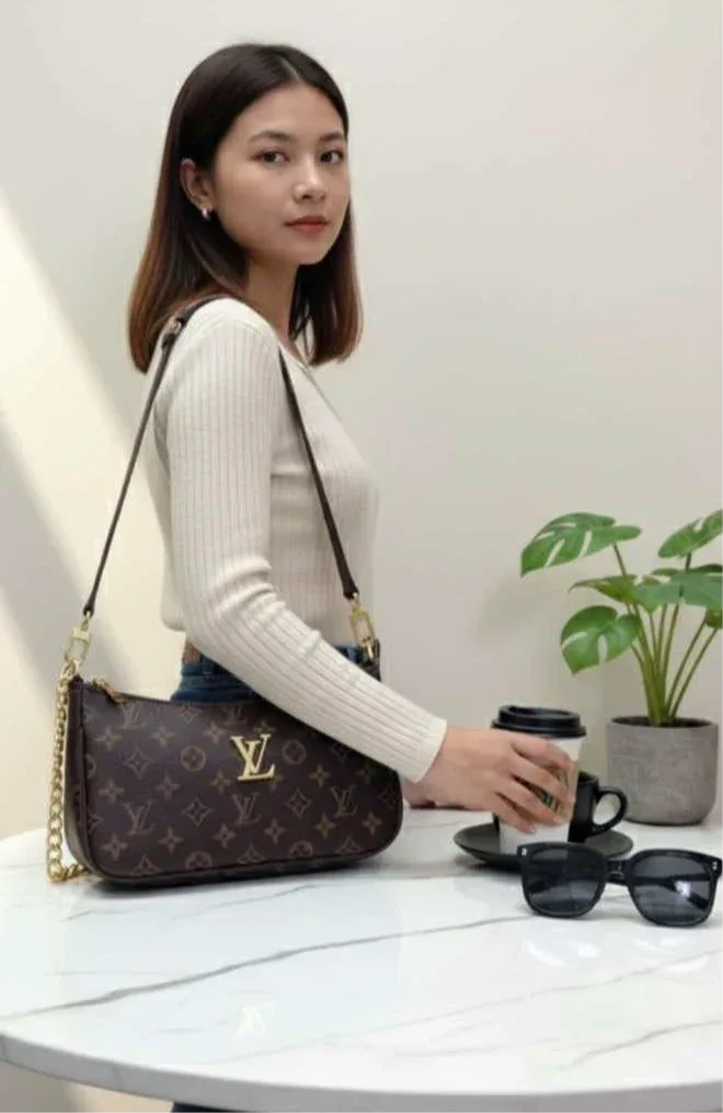 V terri - Bagsberry.pk