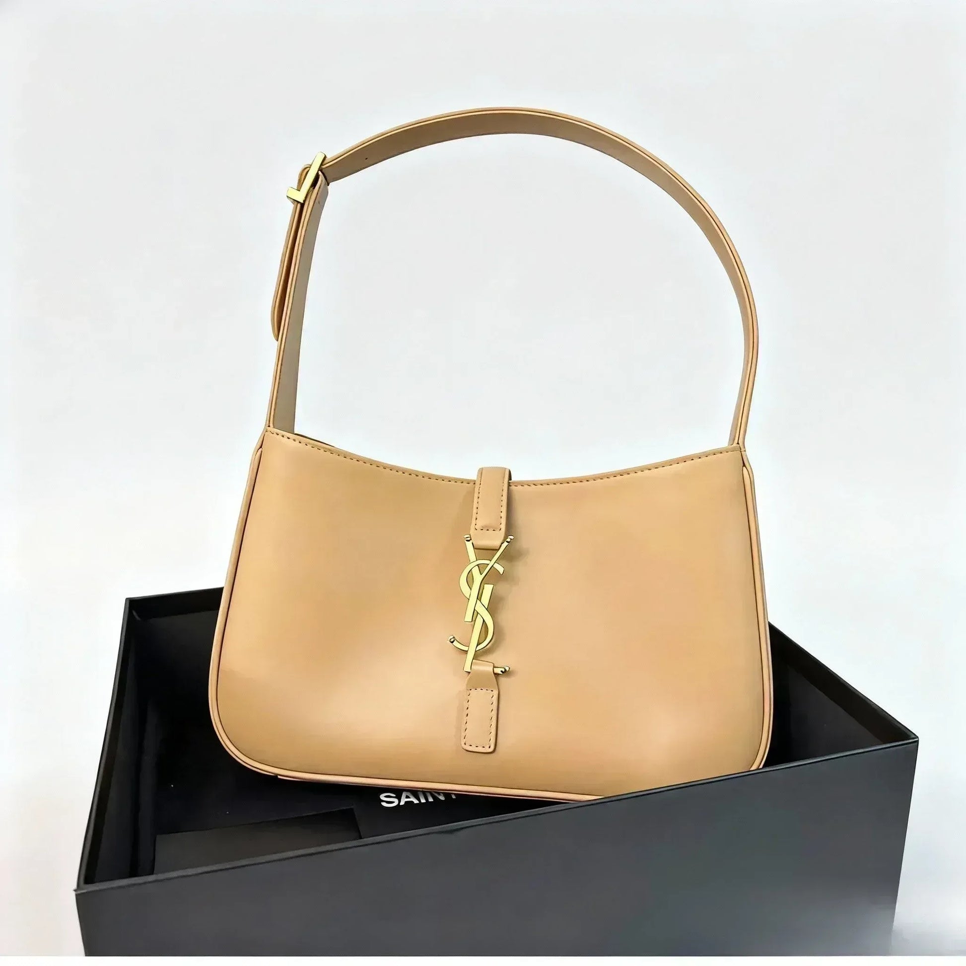 YsPremium Handbag! - Bagsberry.pk