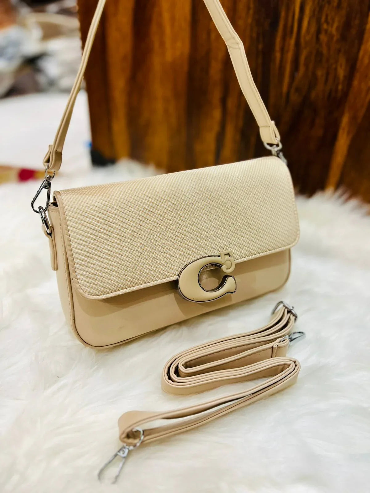 Inspired Mini Venture - Bagsberry.pk