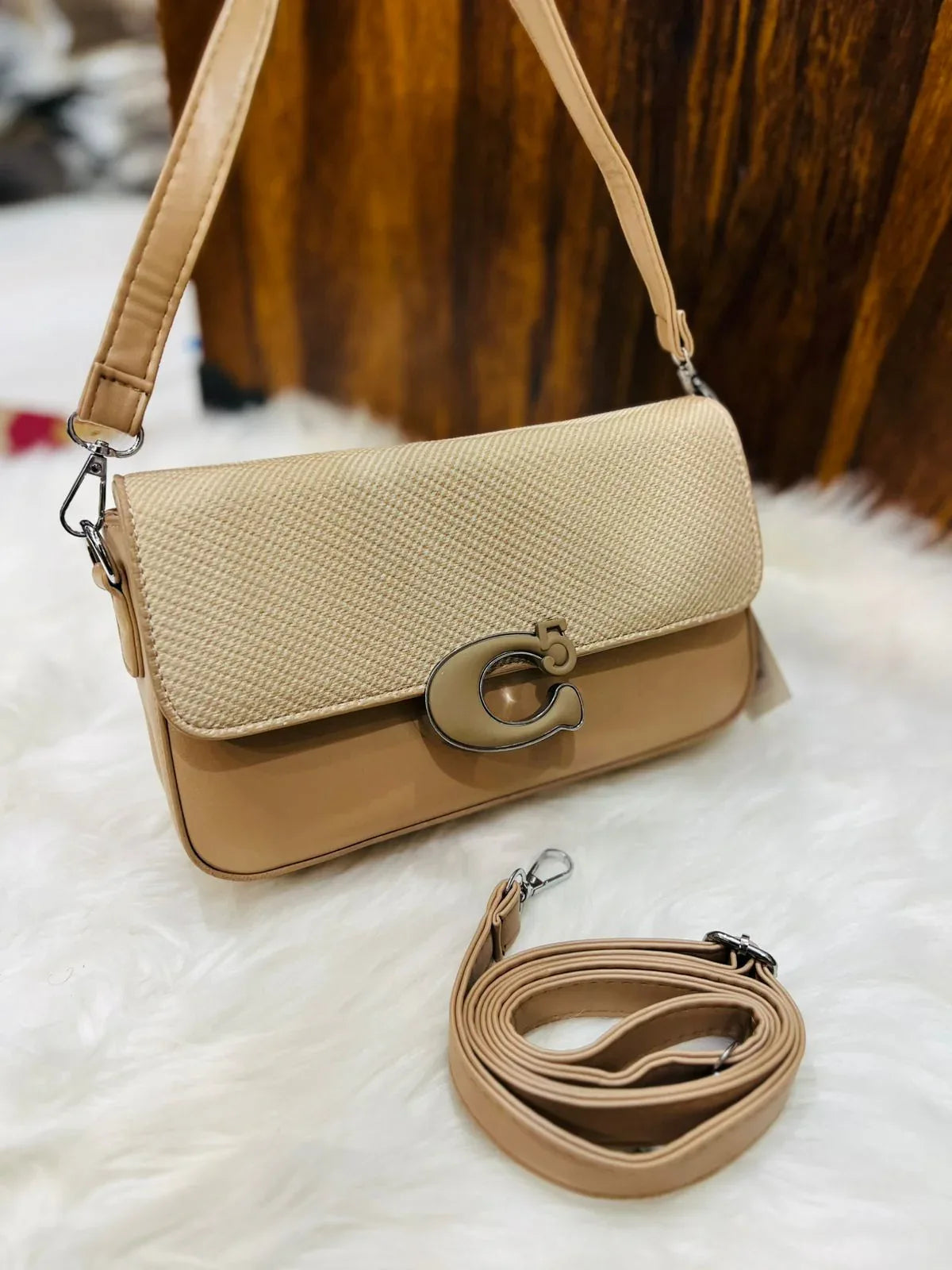 Inspired Mini Venture - Bagsberry.pk