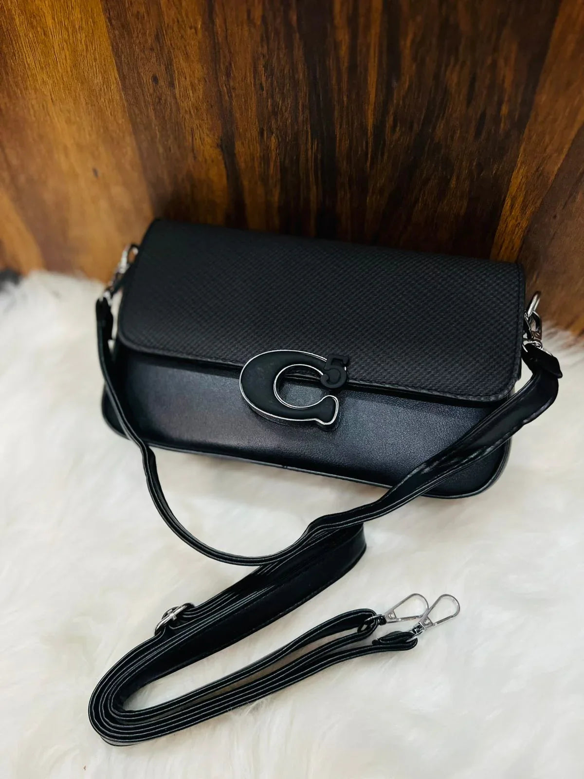 Inspired Mini Venture - Bagsberry.pk