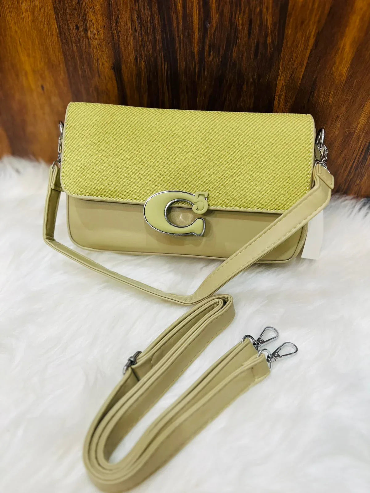 Inspired Mini Venture - Bagsberry.pk