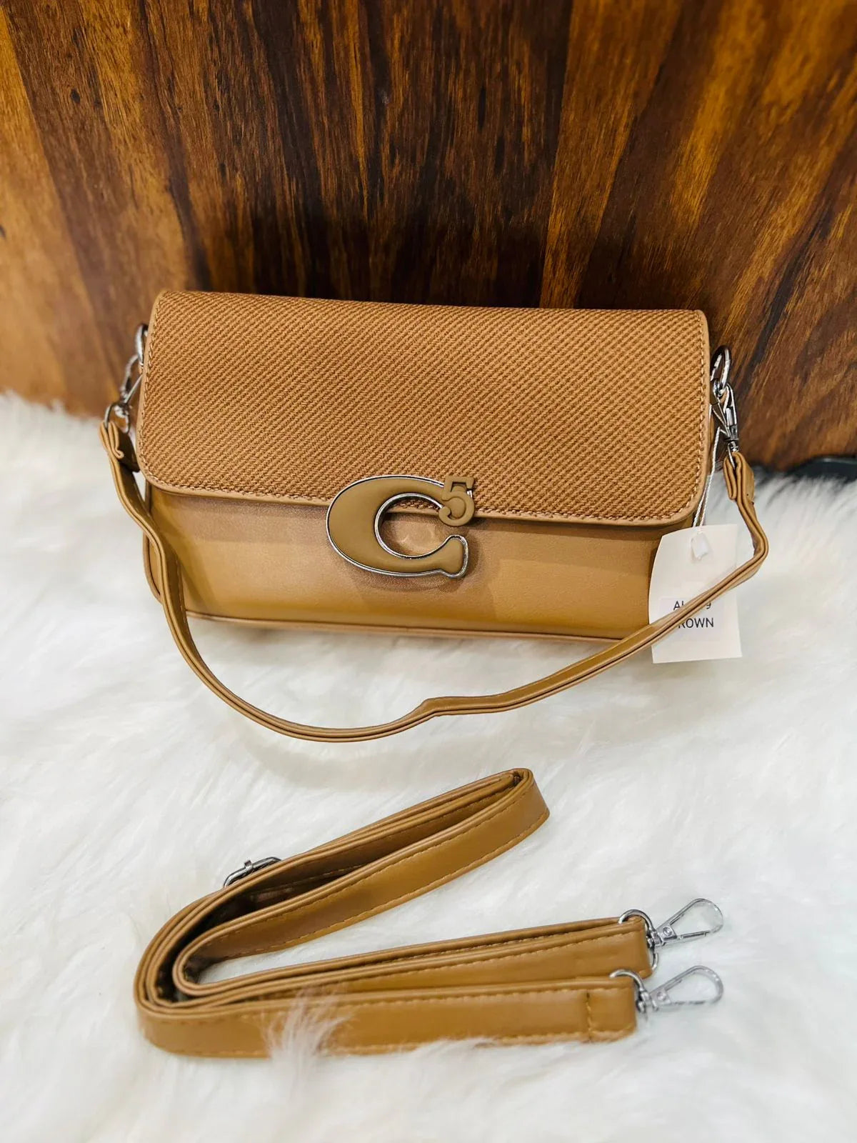 Inspired Mini Venture - Bagsberry.pk