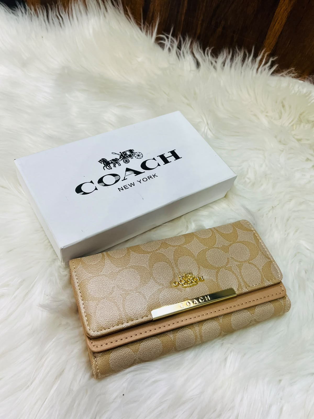 banded wallets