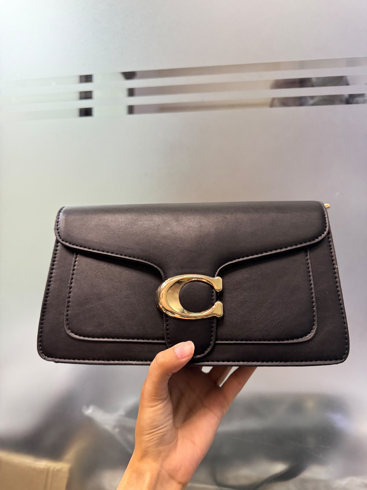 Tabby Crossbody