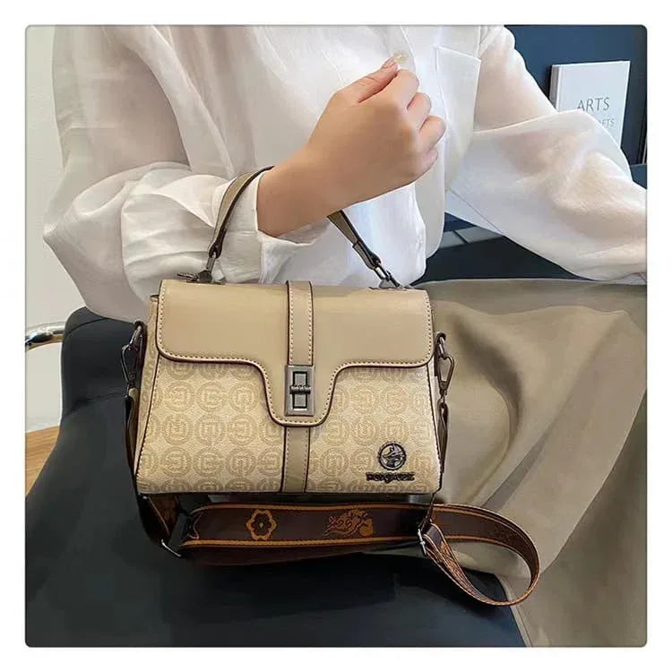 Aurila Crossbody - Bagsberry.pk