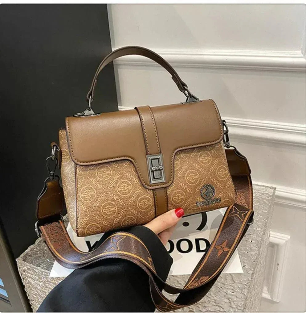 Aurila Crossbody - Bagsberry.pk