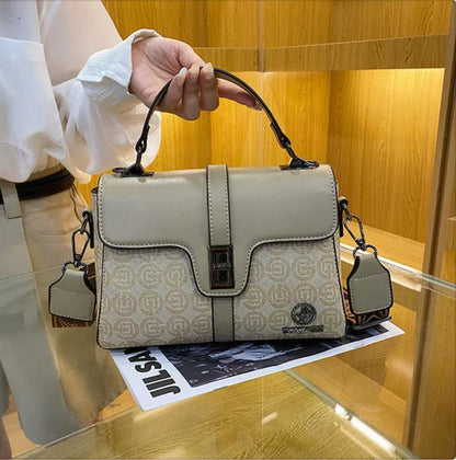 Aurila Crossbody - Bagsberry.pk