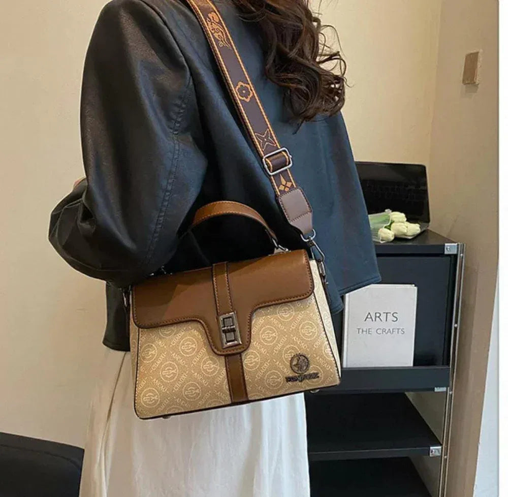 Aurila Crossbody - Bagsberry.pk