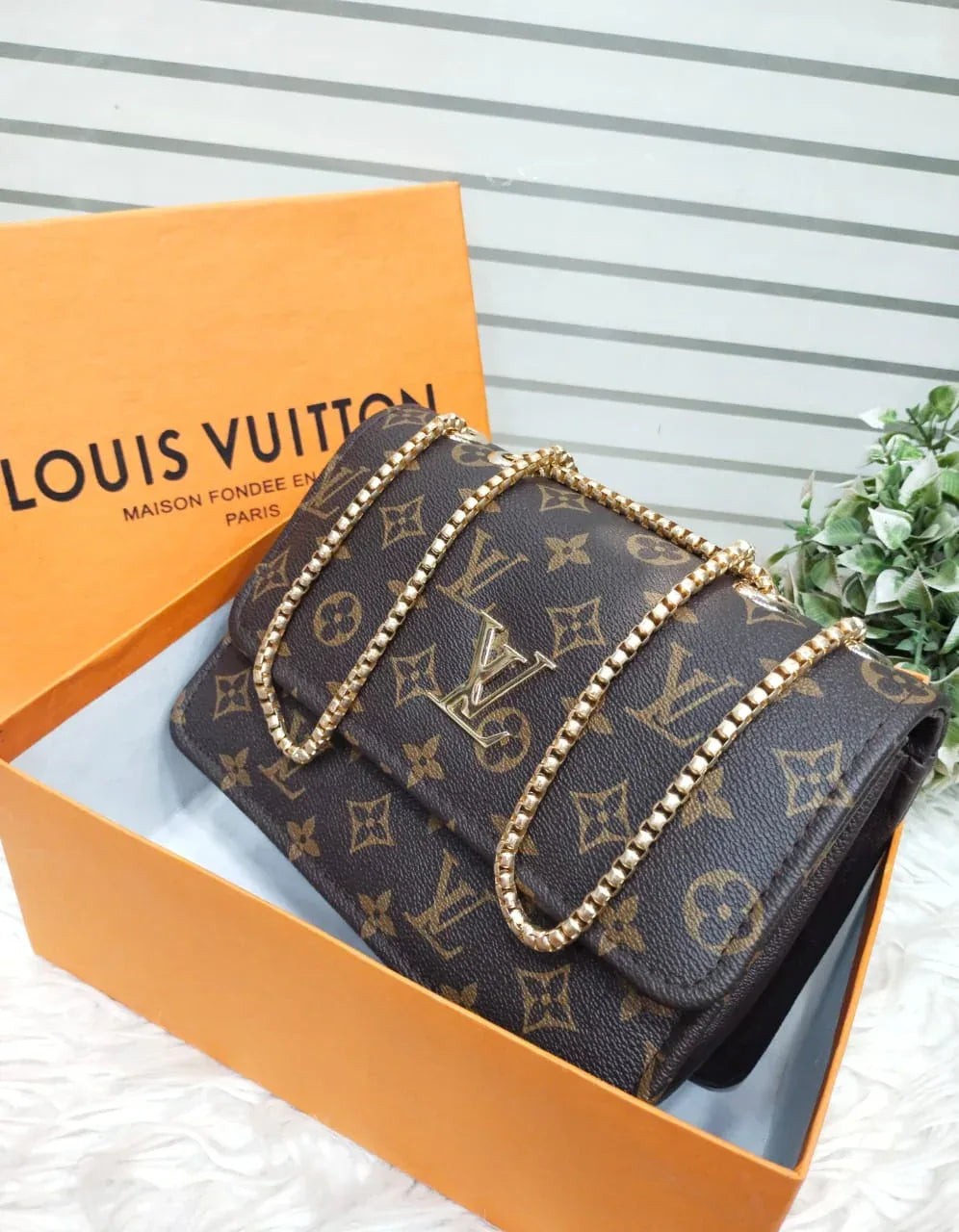 Elite Crossbody - Bagsberry.pk