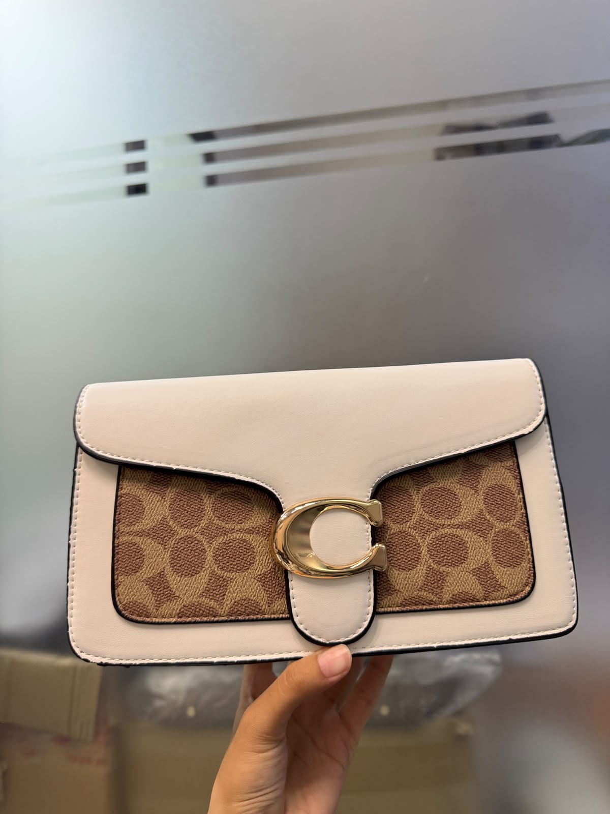 Tabby Crossbody