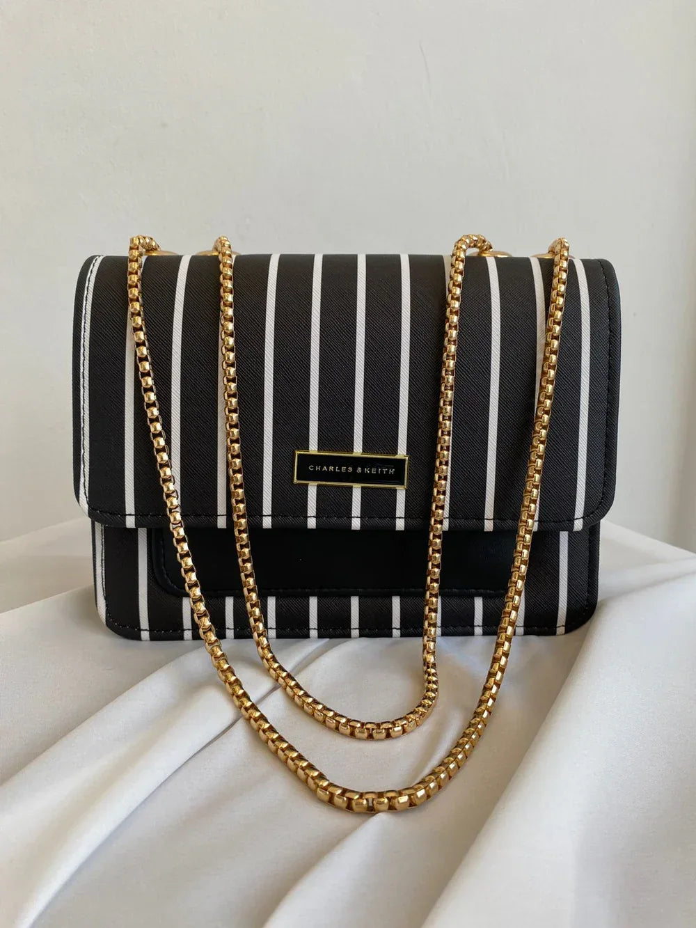 zebra chic - Bagsberry.pk